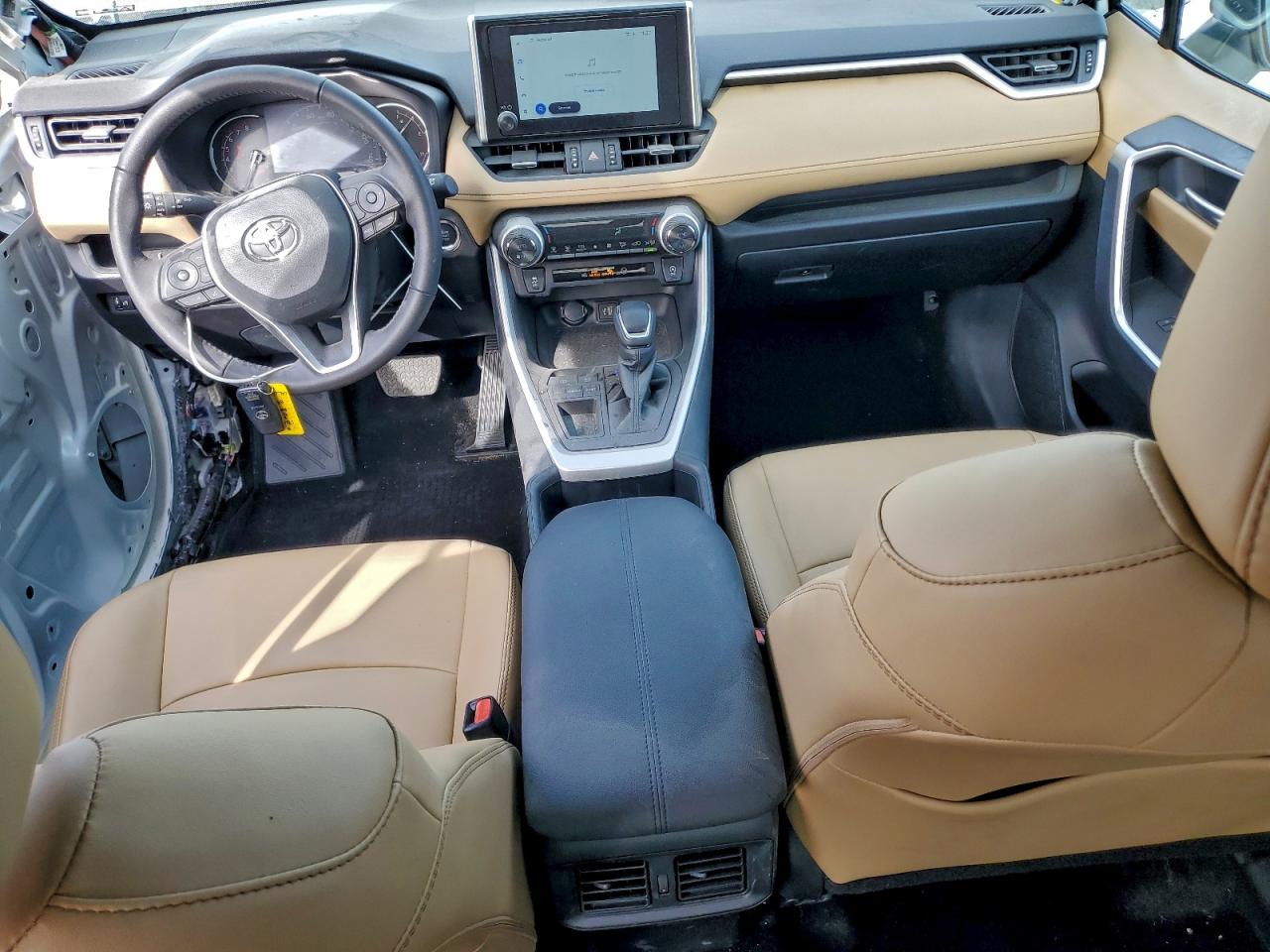 2025 TOYOTA RAV4 XLE PREMIUM photo 8