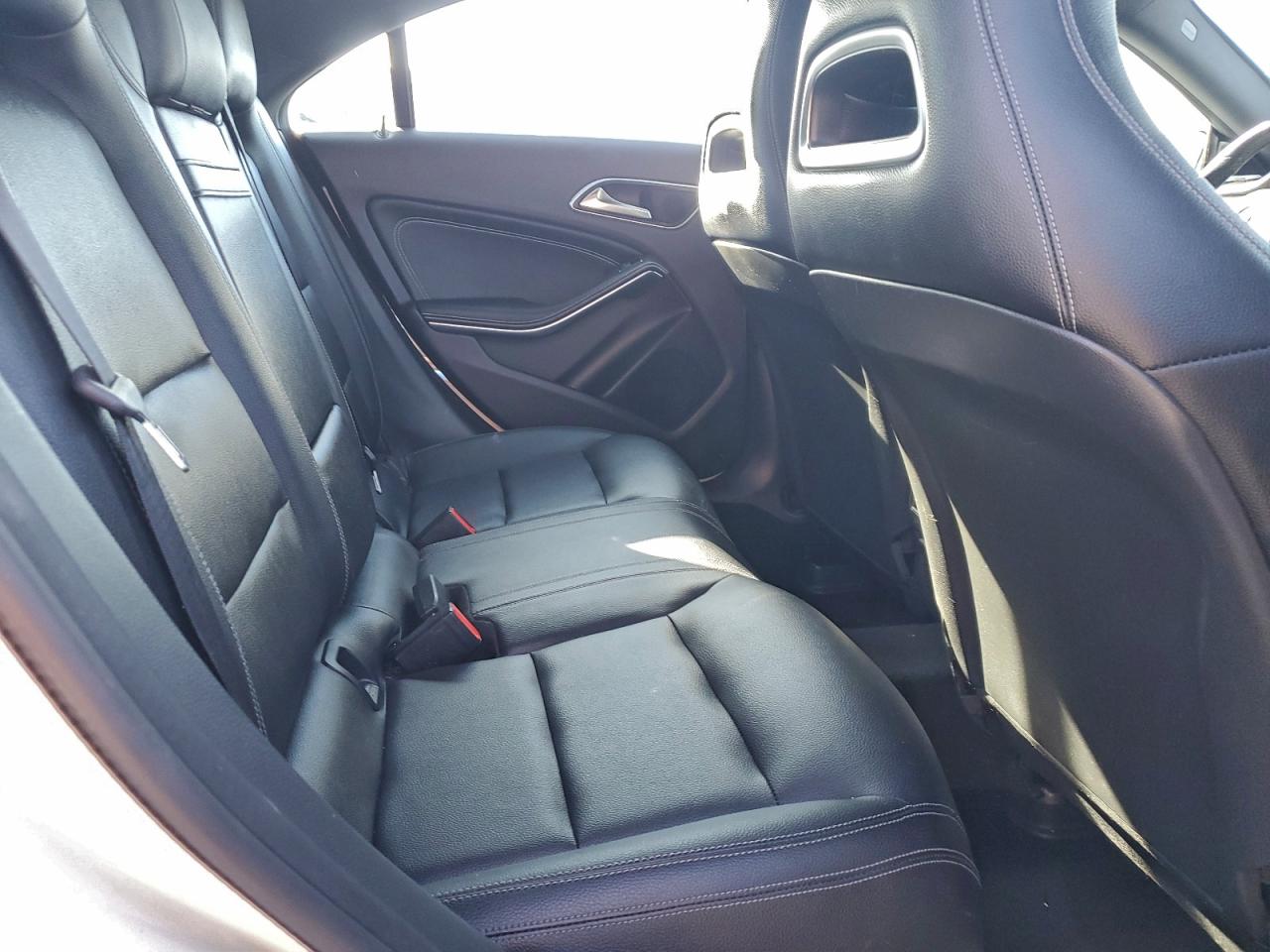 2016 MERCEDES-BENZ CLA 250 4MATIC photo 10