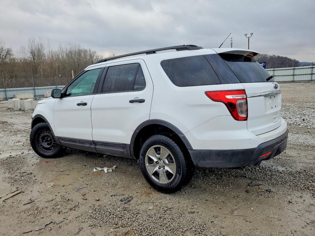 2014 FORD EXPLORER photo 2