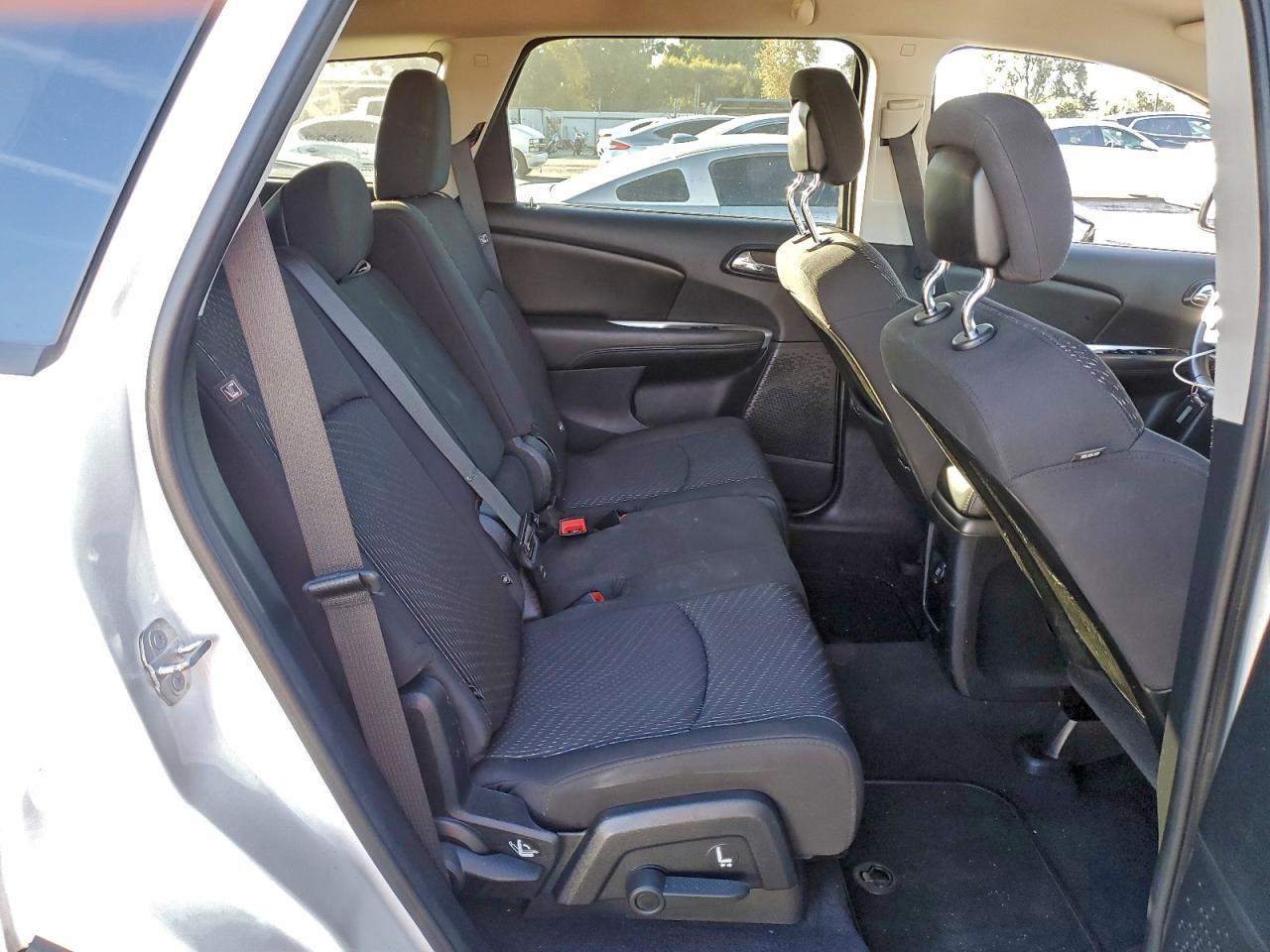 2015 DODGE JOURNEY SXT photo 21