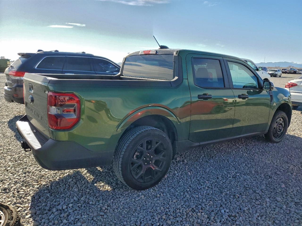 2025 FORD MAVERICK XLT photo 3