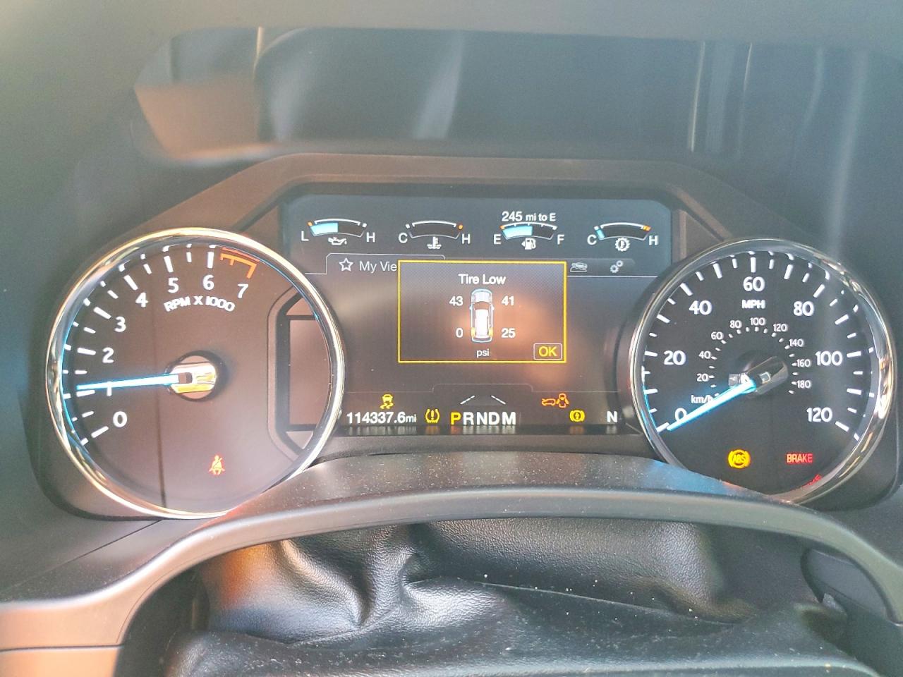 2019 FORD EXPEDITION XLT photo 9
