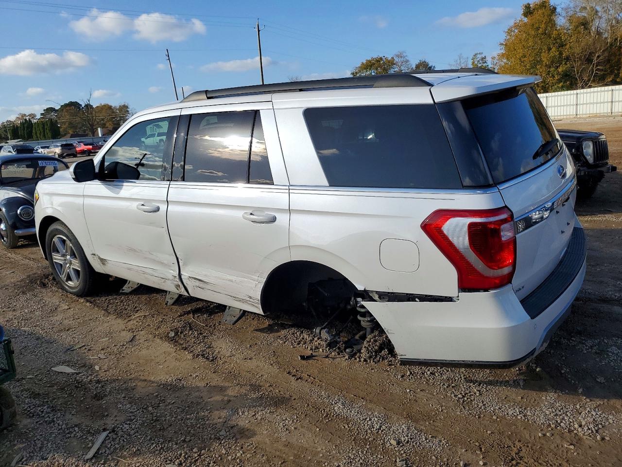 2019 FORD EXPEDITION XLT photo 2