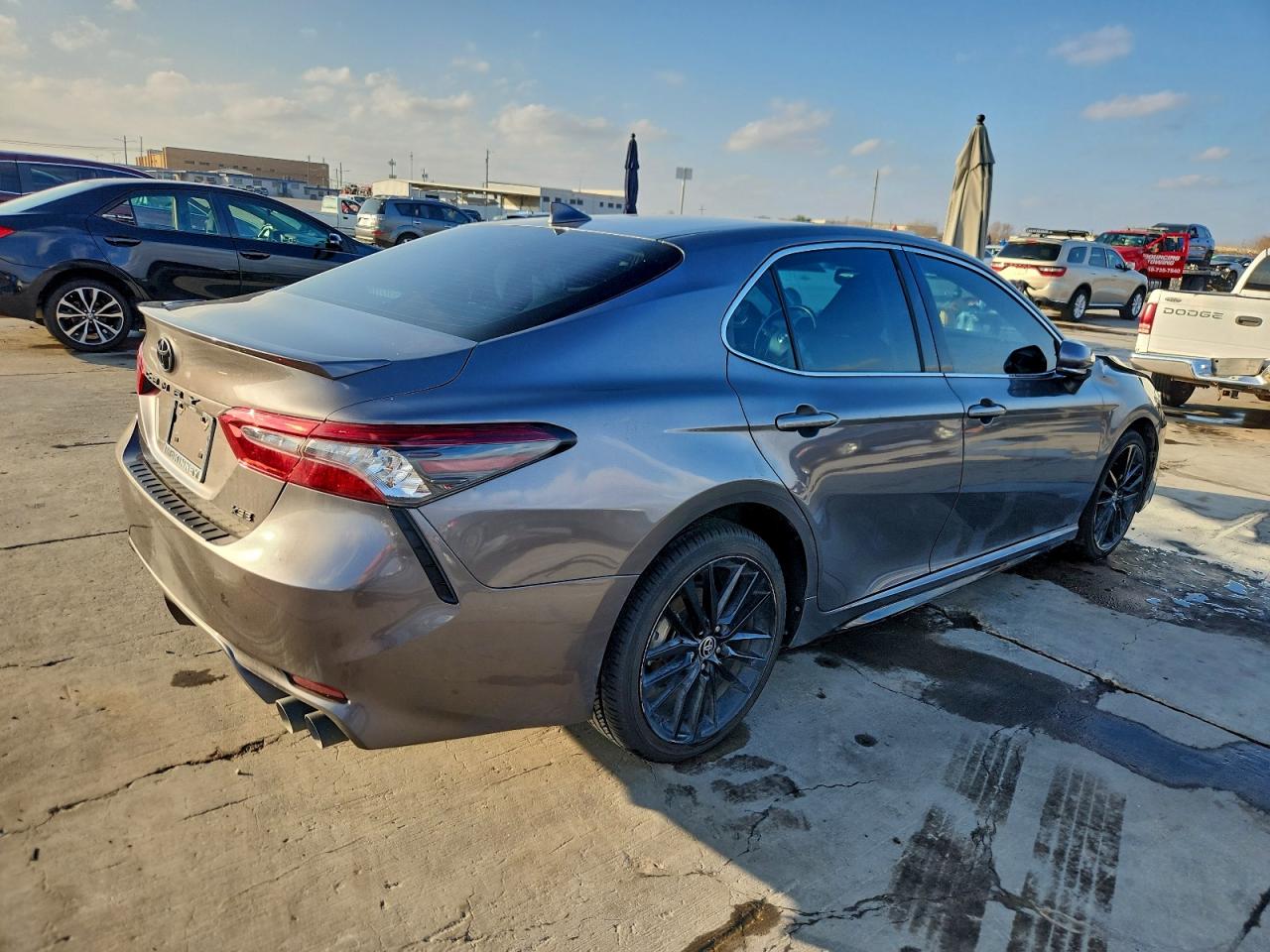 2021 TOYOTA CAMRY XSE photo 3