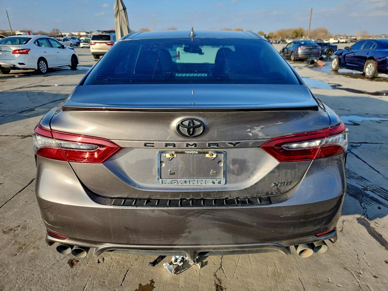 2021 TOYOTA CAMRY XSE photo 6