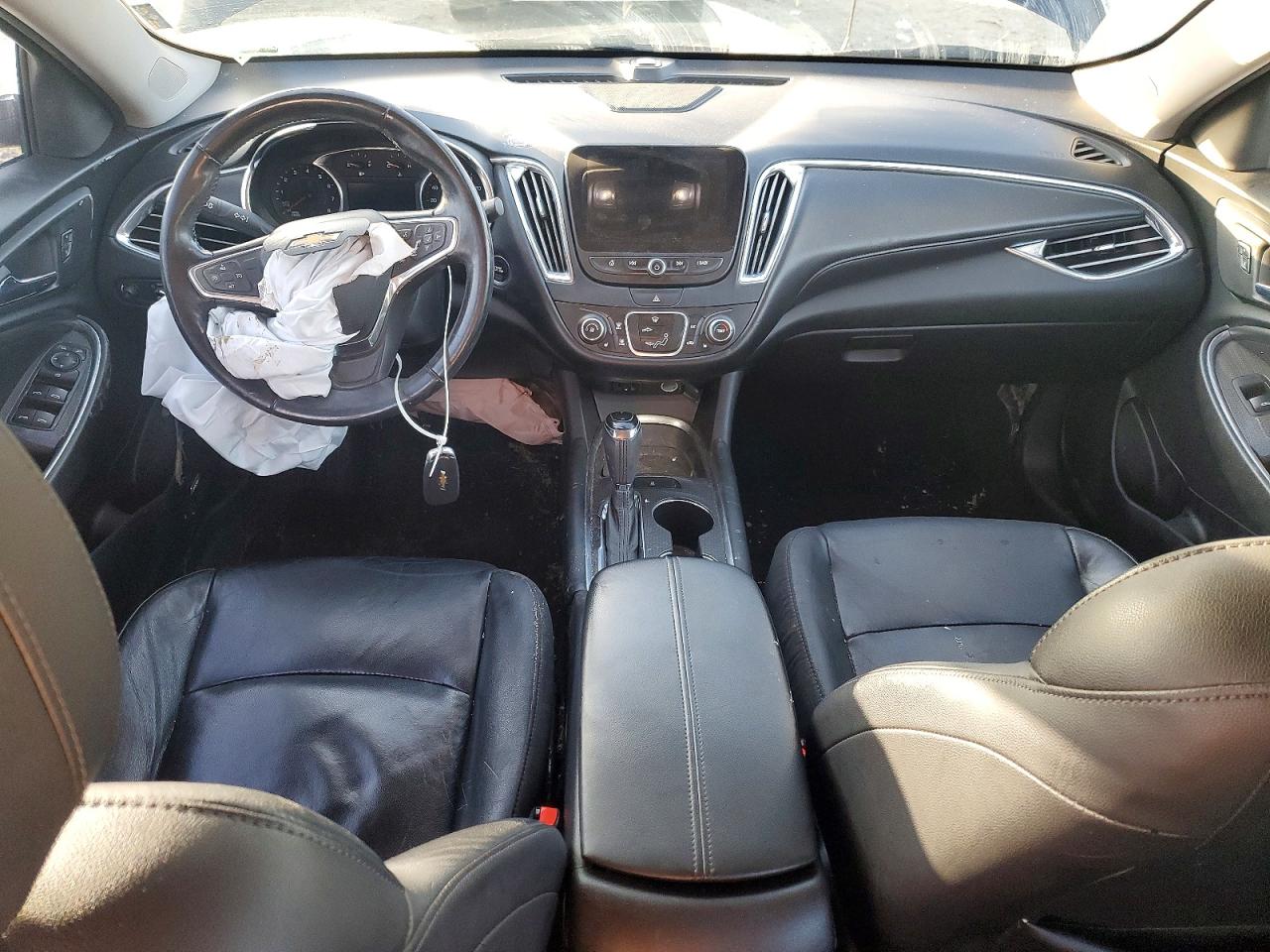 2016 CHEVROLET MALIBU photo 8