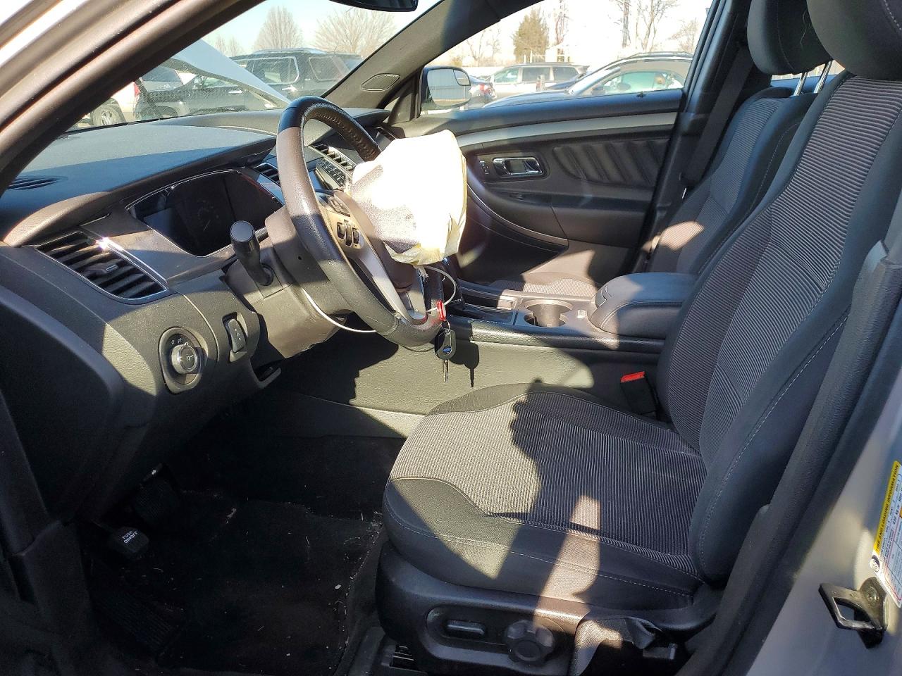 2018 FORD TAURUS SEL photo 7