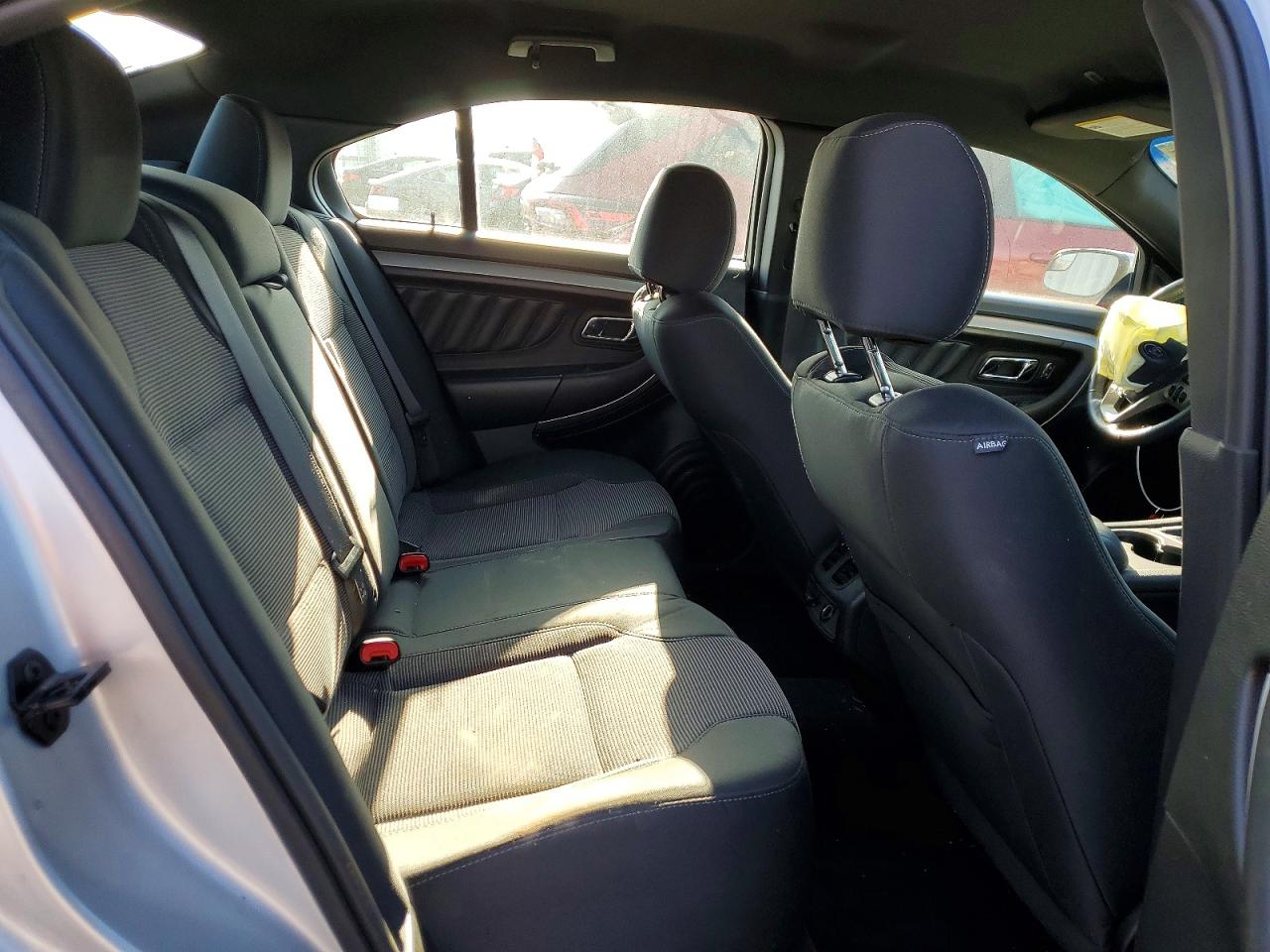 2018 FORD TAURUS SEL photo 10