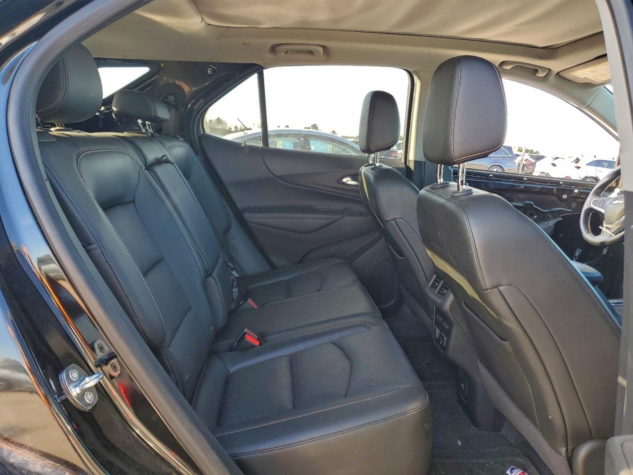 2018 CHEVROLET EQUINOX PREMIER photo 11