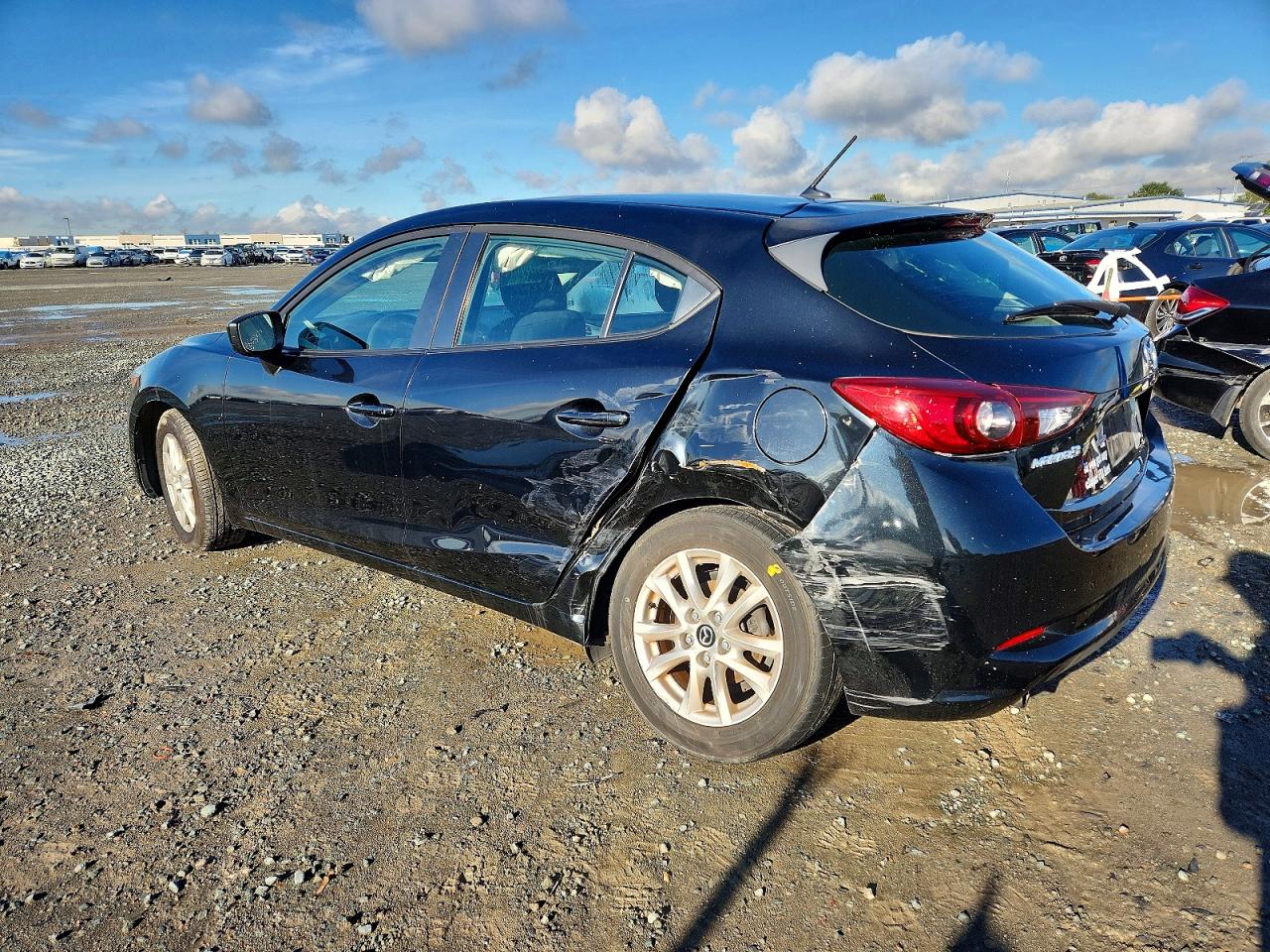 2017 MAZDA 3 SPORT photo 2
