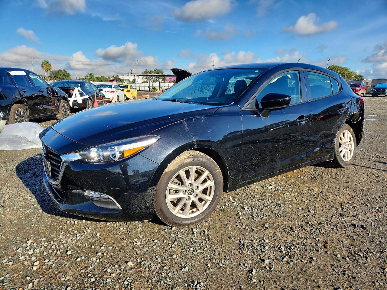 2017 MAZDA 3