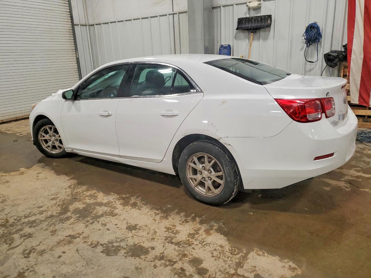 2013 CHEVROLET MALIBU LS photo 2