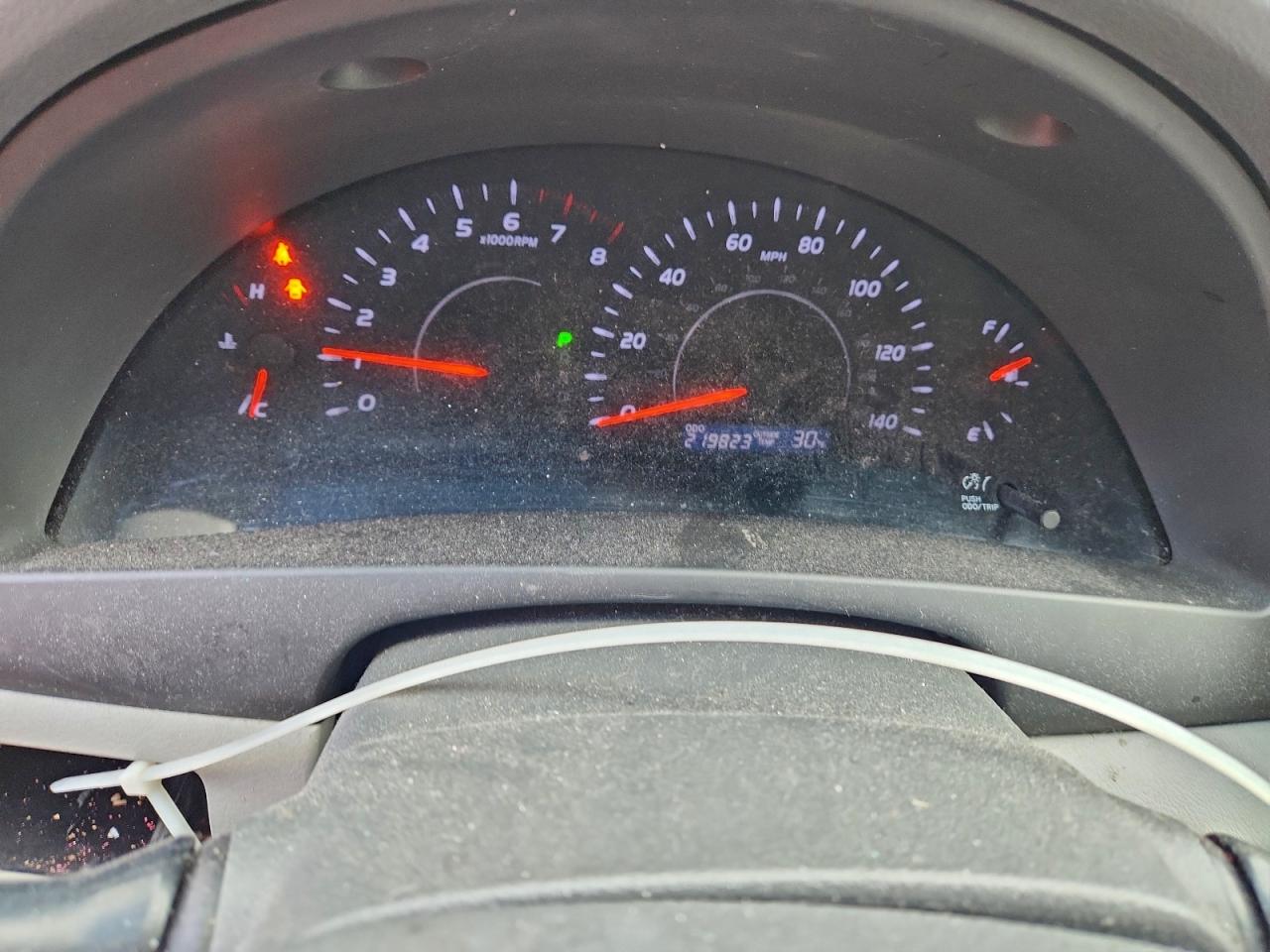 2011 TOYOTA CAMRY BASE photo 9