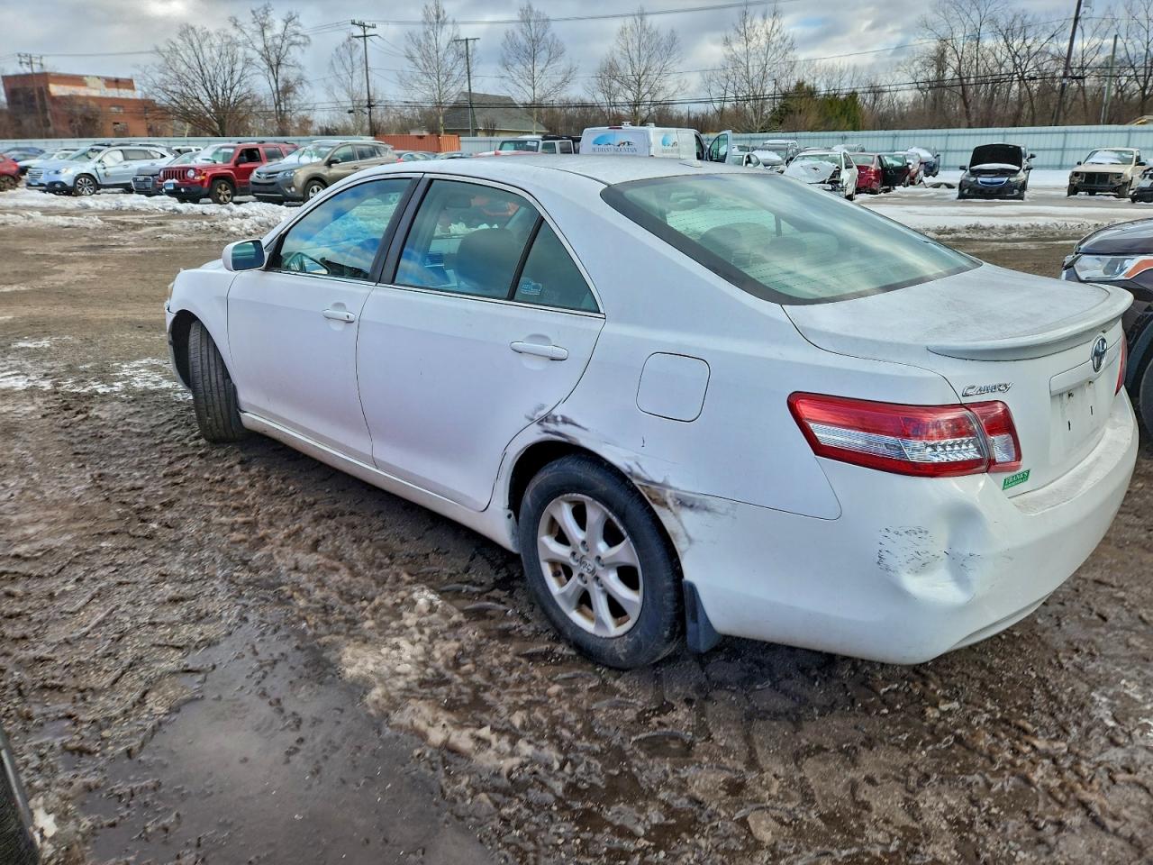 2011 TOYOTA CAMRY BASE photo 2