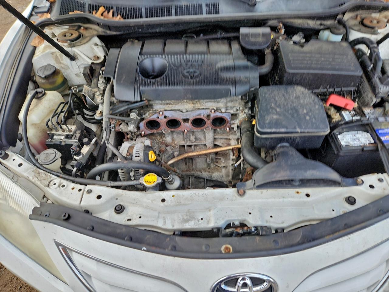 2011 TOYOTA CAMRY BASE photo 11