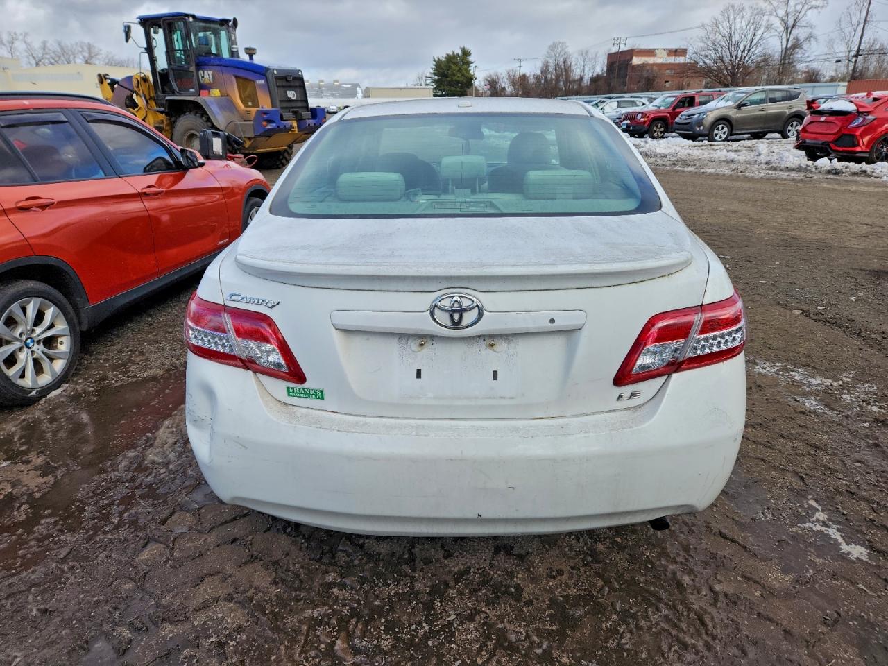 2011 TOYOTA CAMRY BASE photo 6