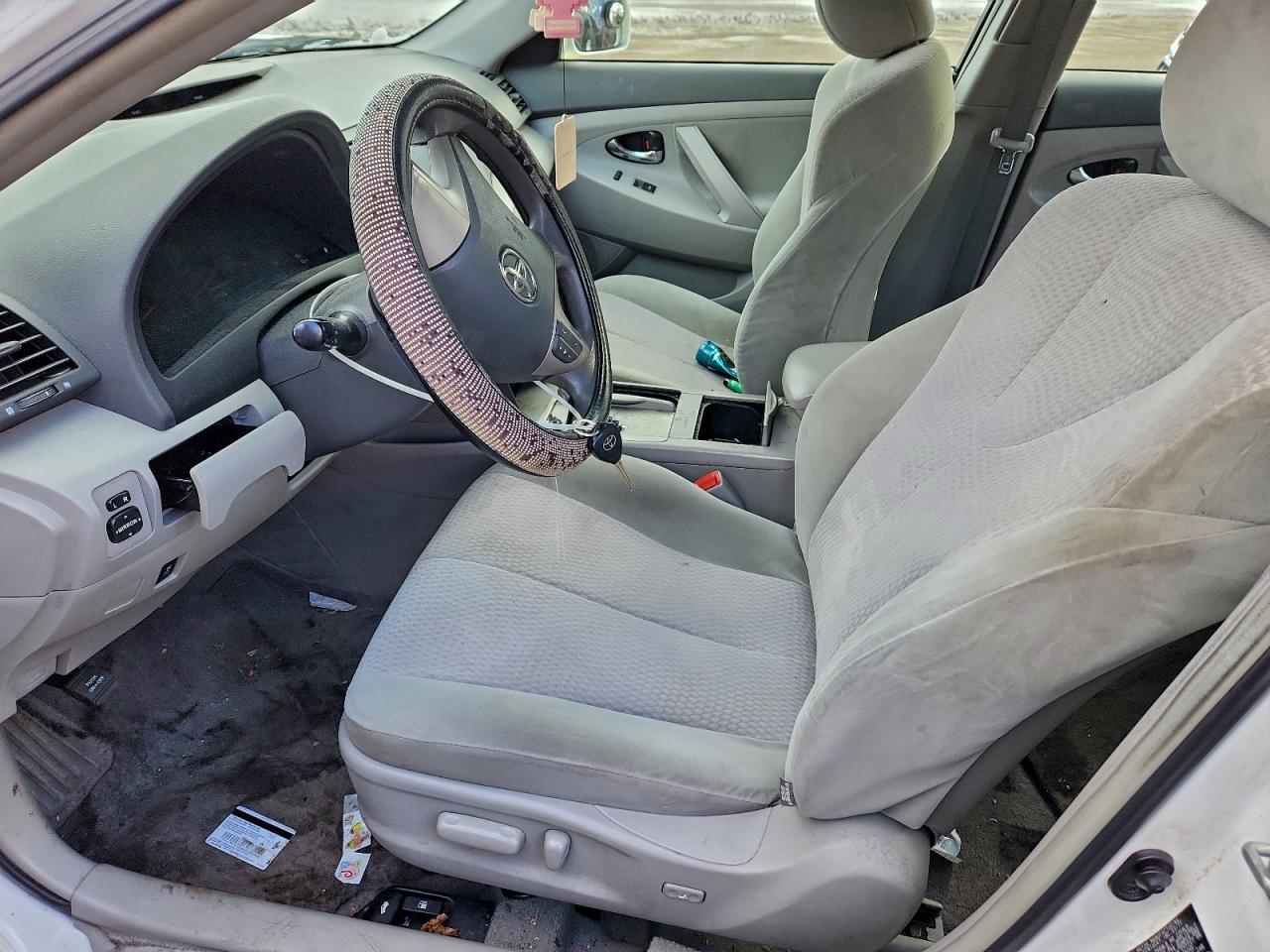 2011 TOYOTA CAMRY BASE photo 7