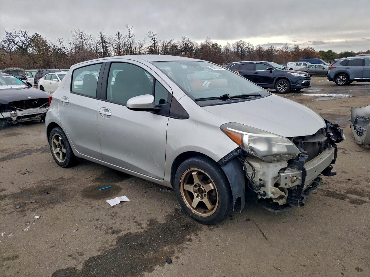 2017 TOYOTA YARIS L photo 4