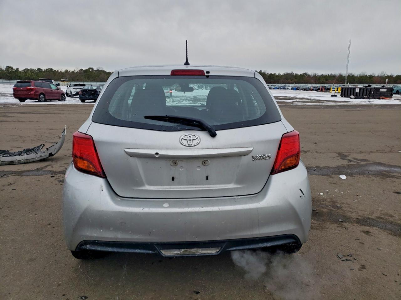 2017 TOYOTA YARIS L photo 6