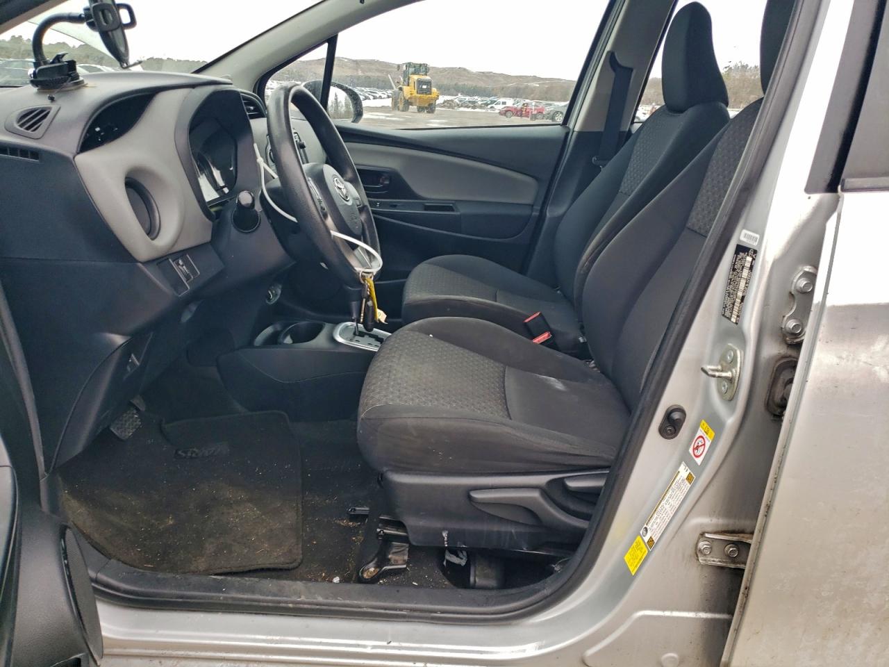 2017 TOYOTA YARIS L photo 7