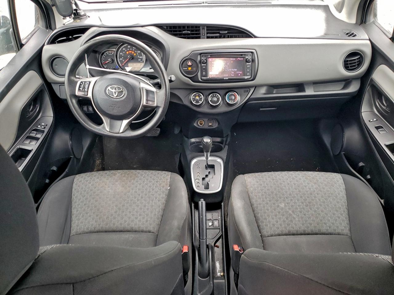 2017 TOYOTA YARIS L photo 8