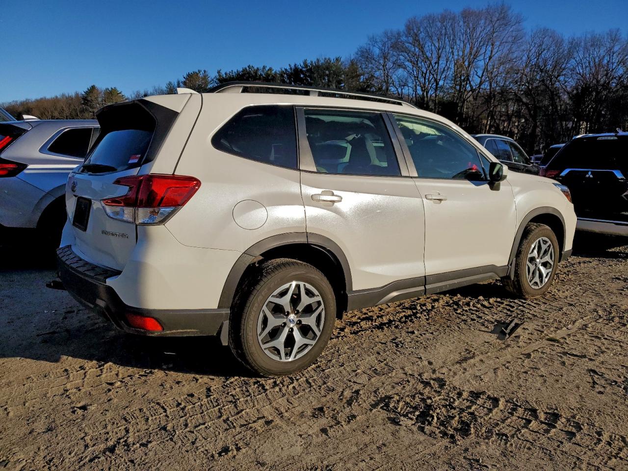 2020 SUBARU FORESTER PREMIUM photo 3