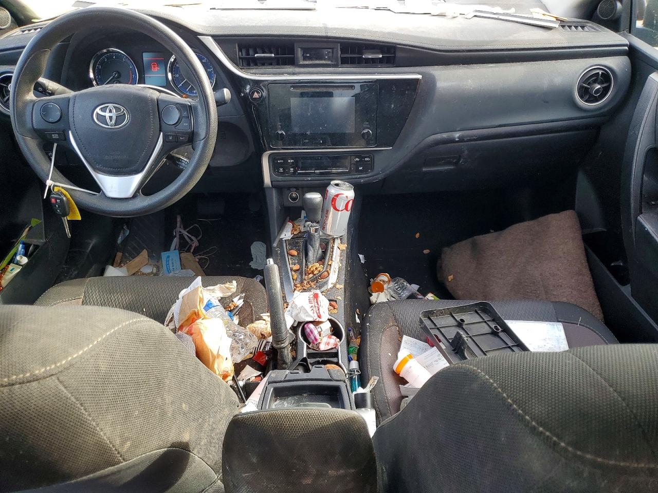 2018 TOYOTA COROLLA L photo 8