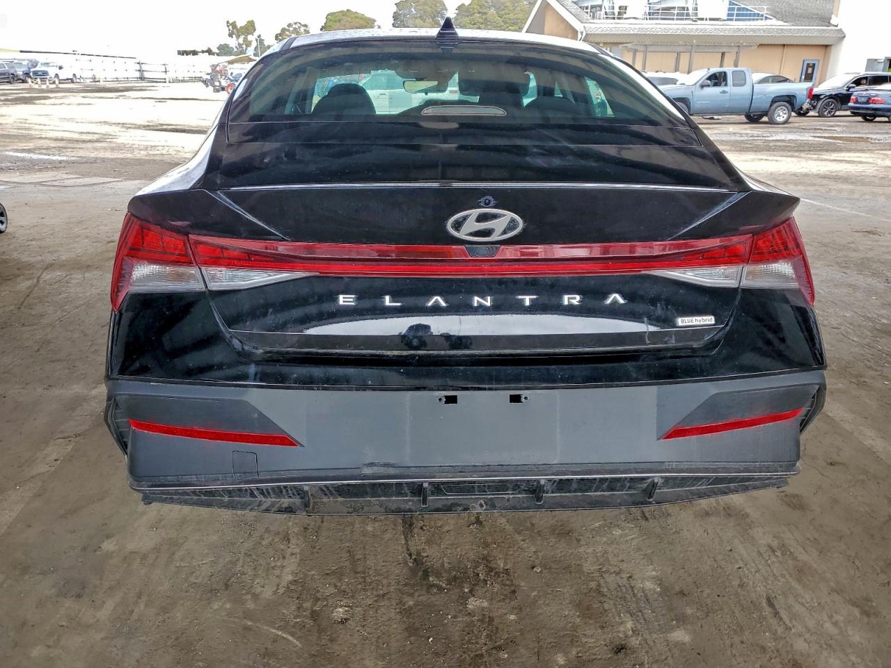 2025 HYUNDAI ELANTRA BLUE photo 6