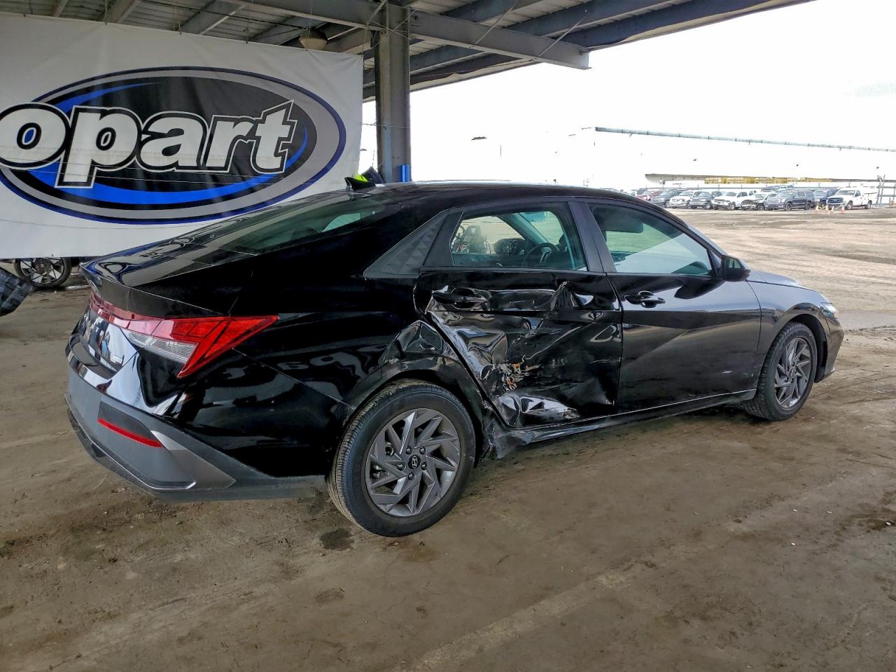 2025 HYUNDAI ELANTRA BLUE photo 3
