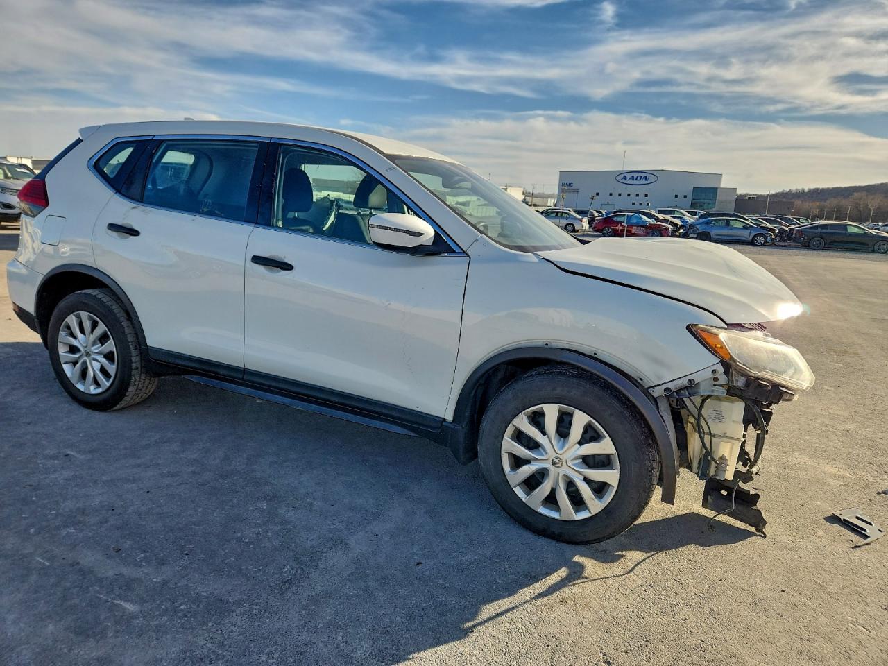 2017 NISSAN ROGUE S photo 4