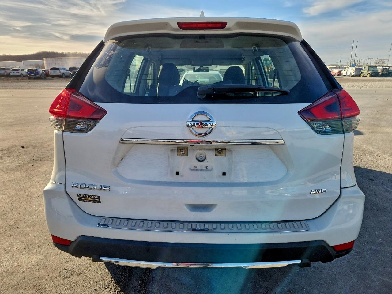 2017 NISSAN ROGUE S photo 6
