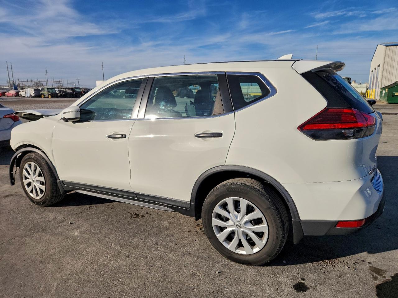 2017 NISSAN ROGUE S photo 2