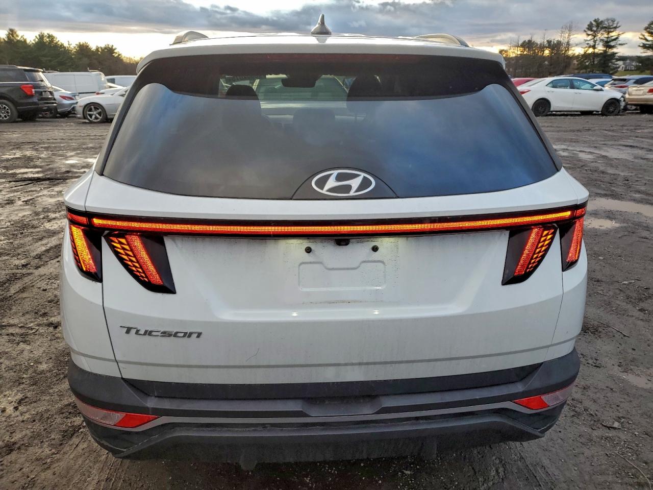 2022 HYUNDAI TUCSON SEL photo 6