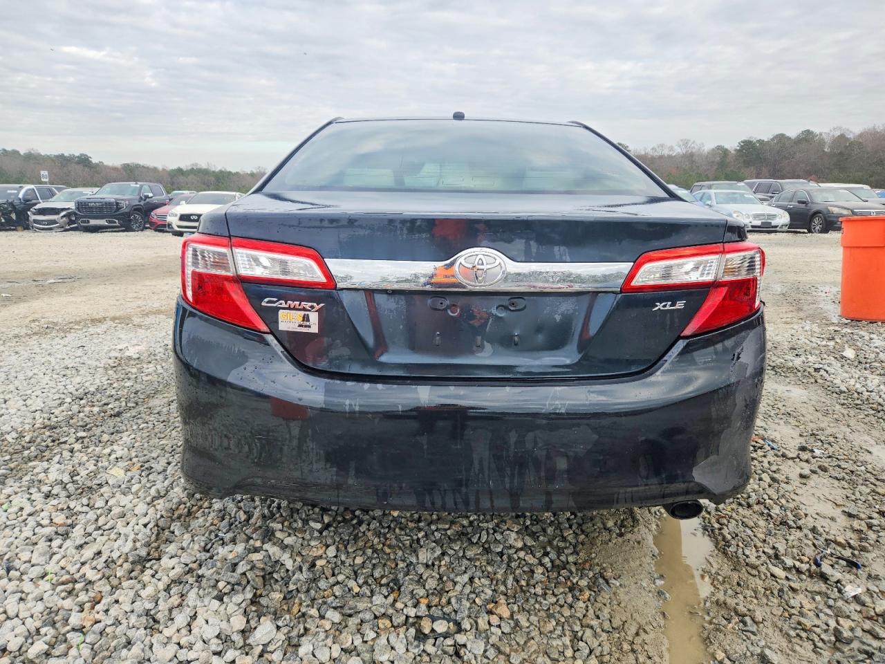 2012 TOYOTA CAMRY BASE photo 11