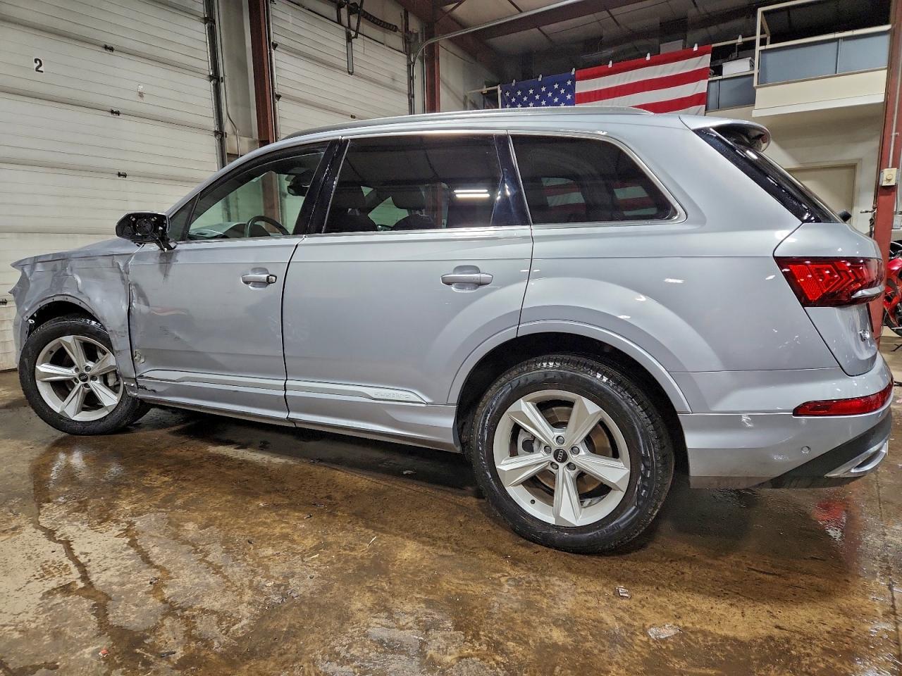 2021 AUDI Q7 PREMIUM photo 2
