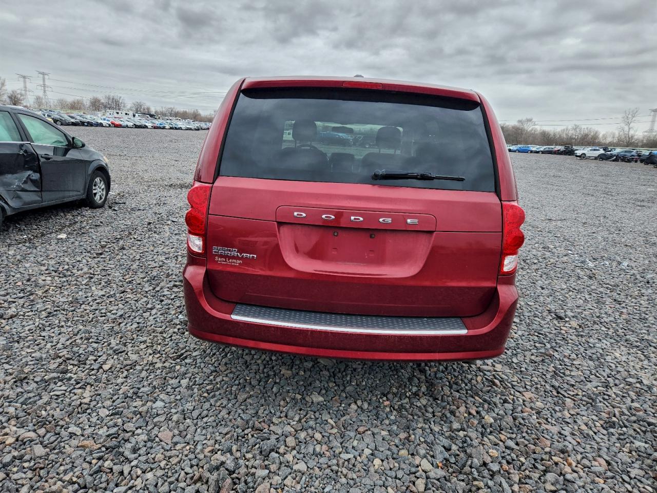 2015 DODGE GRAND CARAVAN SE photo 6