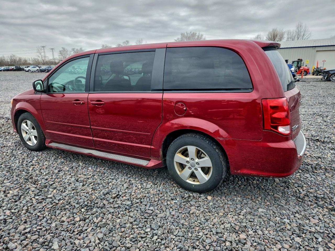 2015 DODGE GRAND CARAVAN SE photo 2