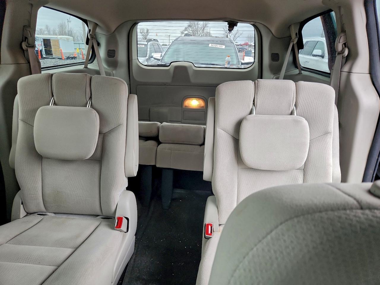 2015 DODGE GRAND CARAVAN SE photo 10