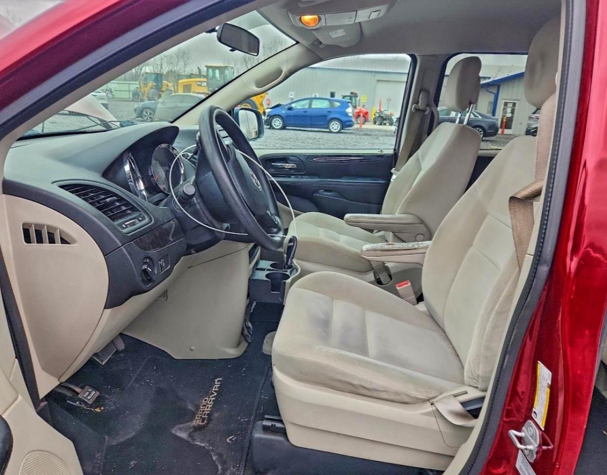2015 DODGE GRAND CARAVAN SE photo 7