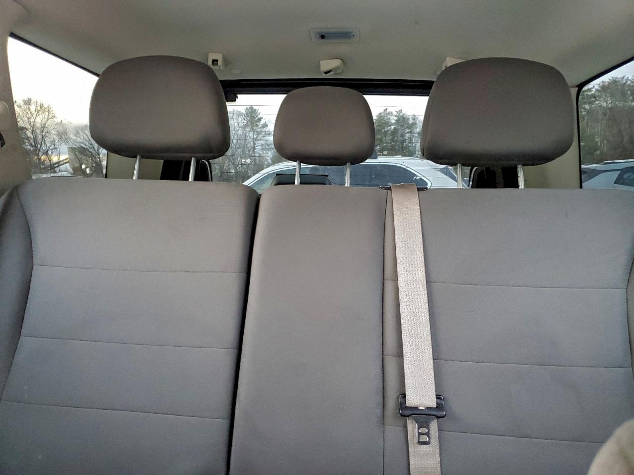 2010 FORD ESCAPE XLS photo 10