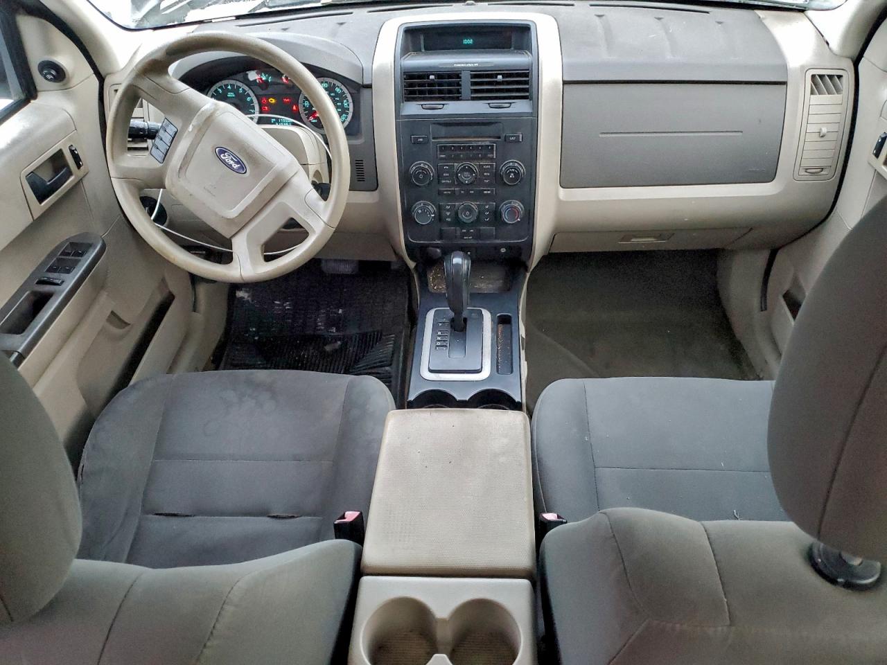 2010 FORD ESCAPE XLS photo 8