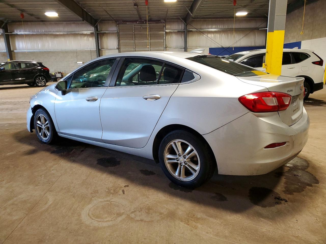 2016 CHEVROLET CRUZE LT photo 3