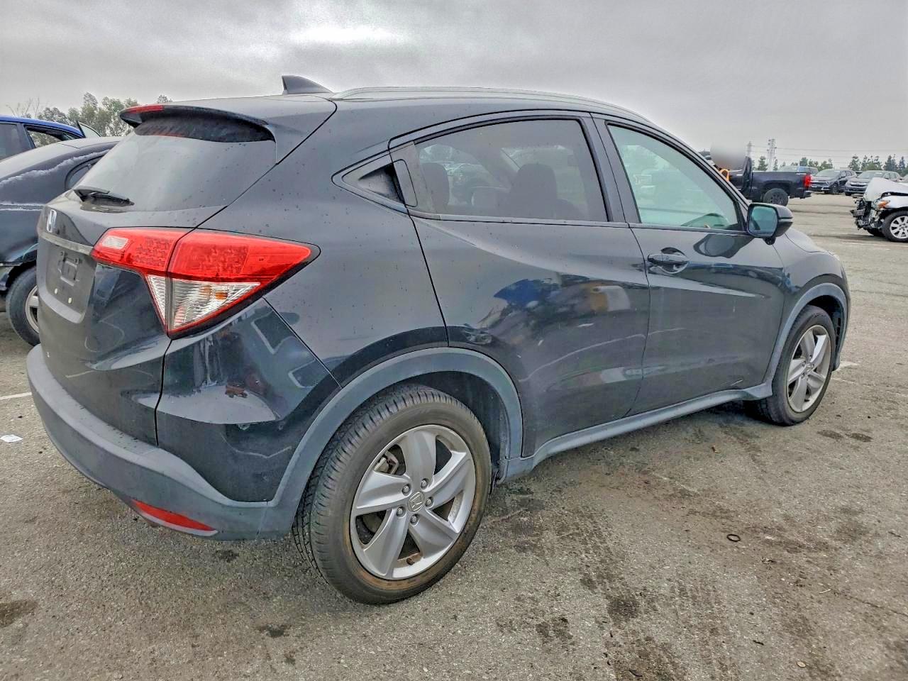 2019 HONDA HR-V EX photo 3