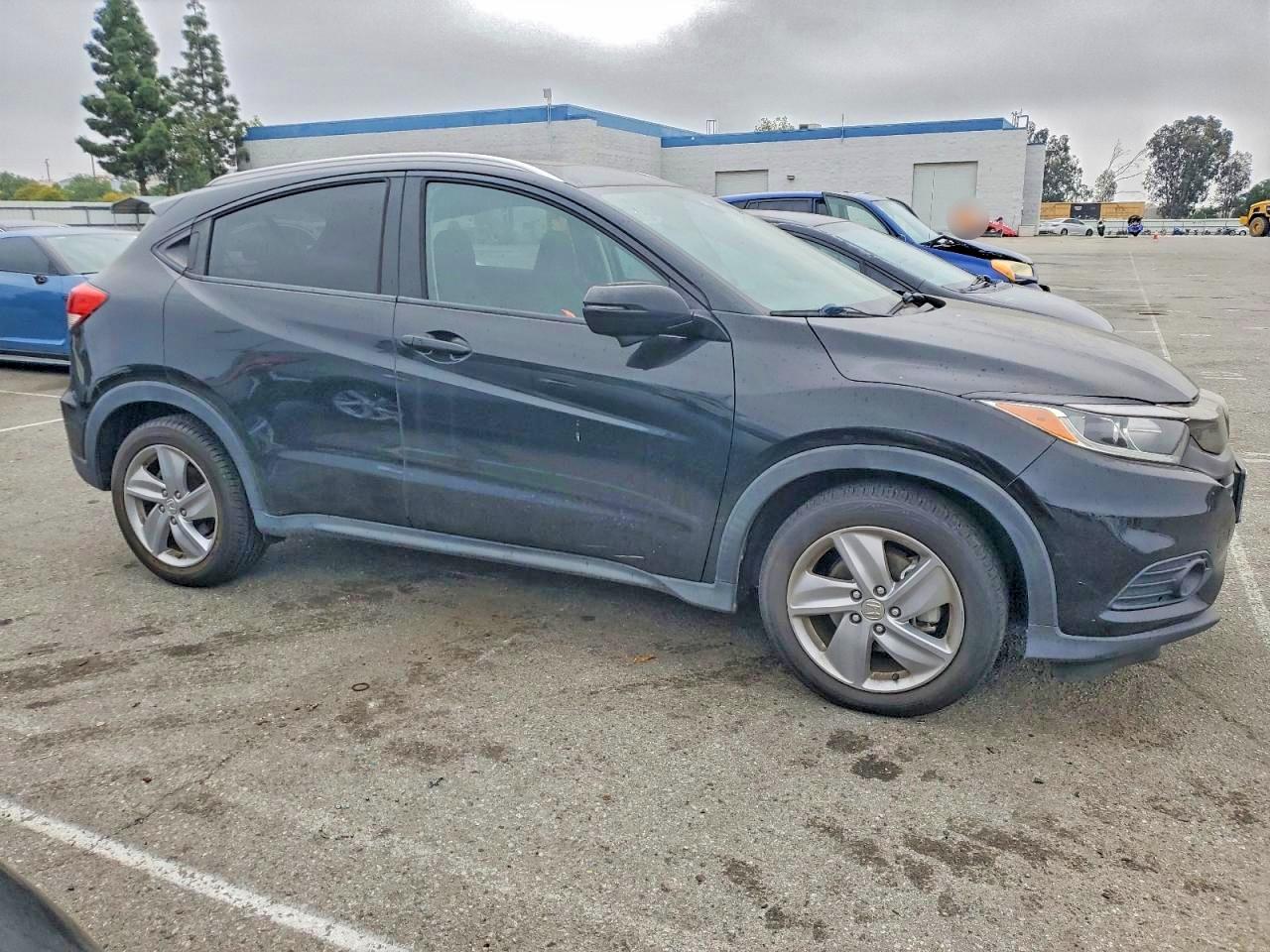 2019 HONDA HR-V EX photo 4