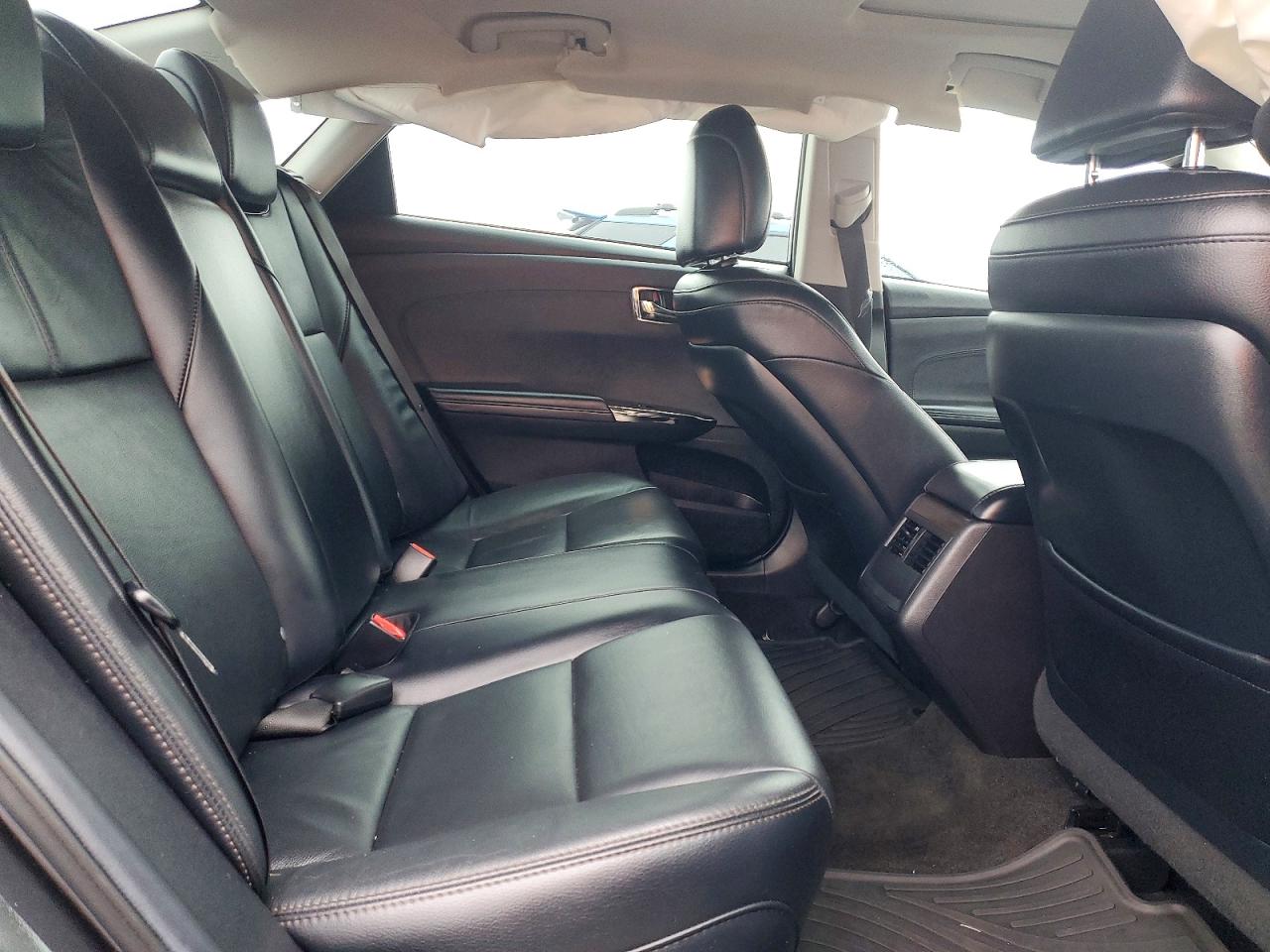 2016 TOYOTA AVALON XLE photo 10