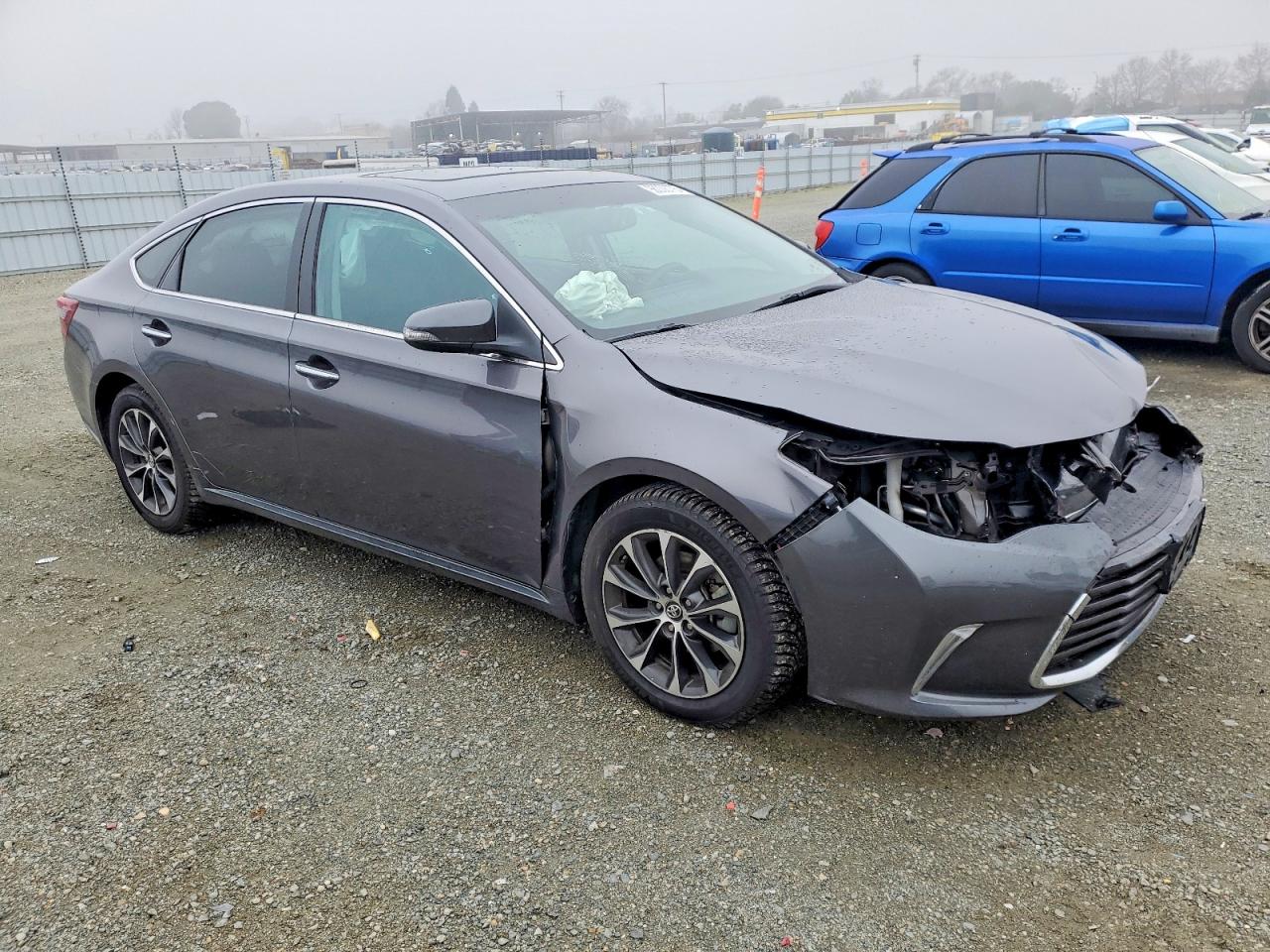2016 TOYOTA AVALON XLE photo 4