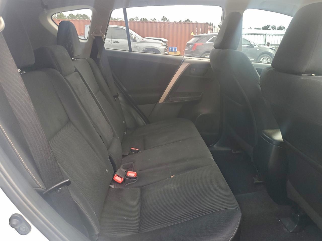 2013 TOYOTA RAV4 XLE photo 11