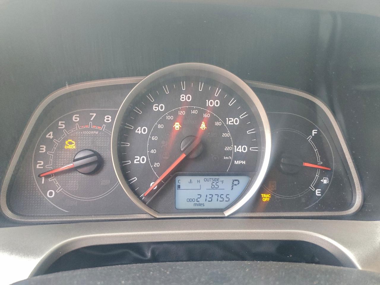 2013 TOYOTA RAV4 XLE photo 9