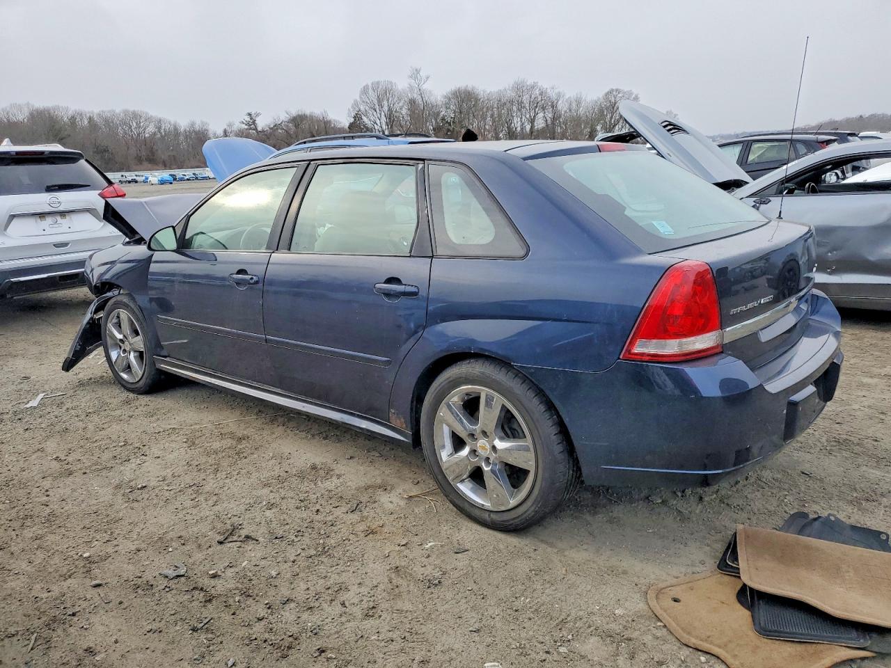 2004 CHEVROLET MALIBU MAXX LT photo 2