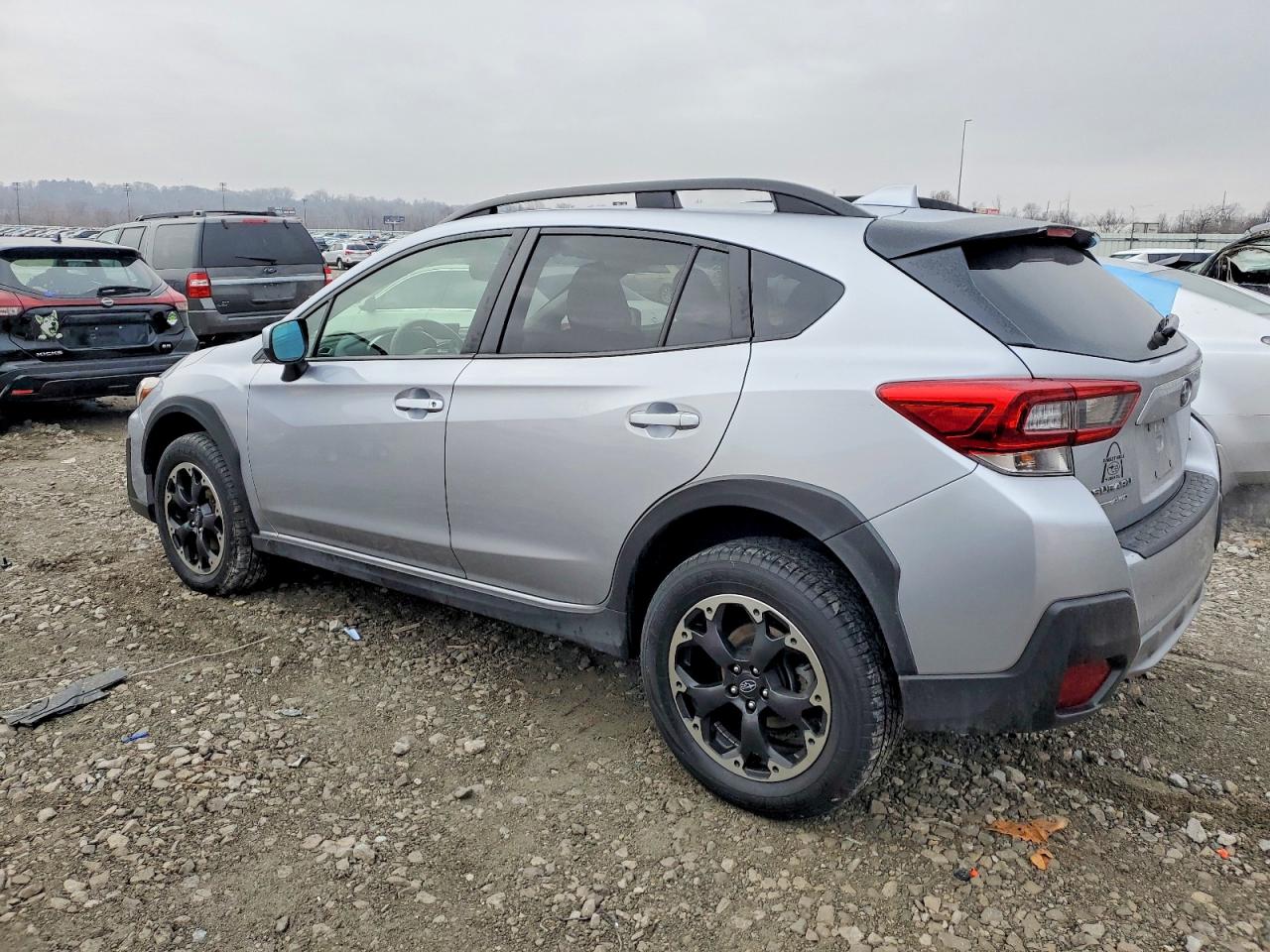 2021 SUBARU CROSSTREK PREMIUM photo 2